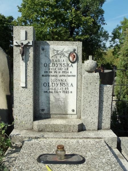 Zdjęcie grobu Lucyna Oldyńska (2)