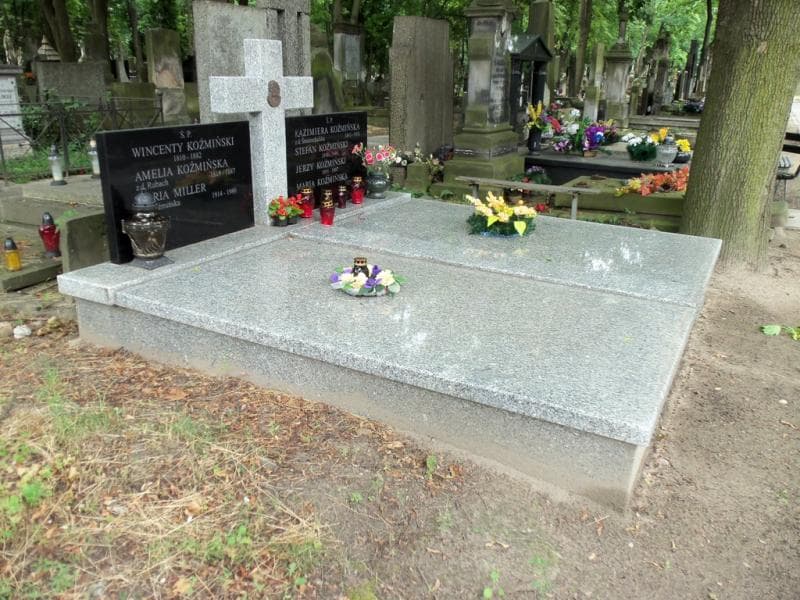 Zdjęcie grobu: Jerzy Koźmiński
