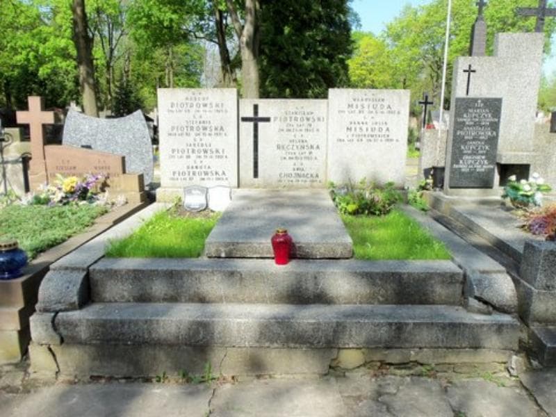 Zdjęcie grobu: Tadeusz Piotrowski