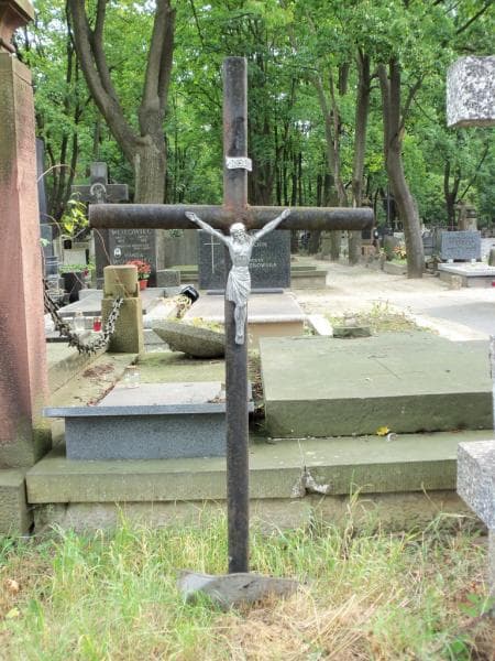 Zdjęcie grobu Anonim (2)