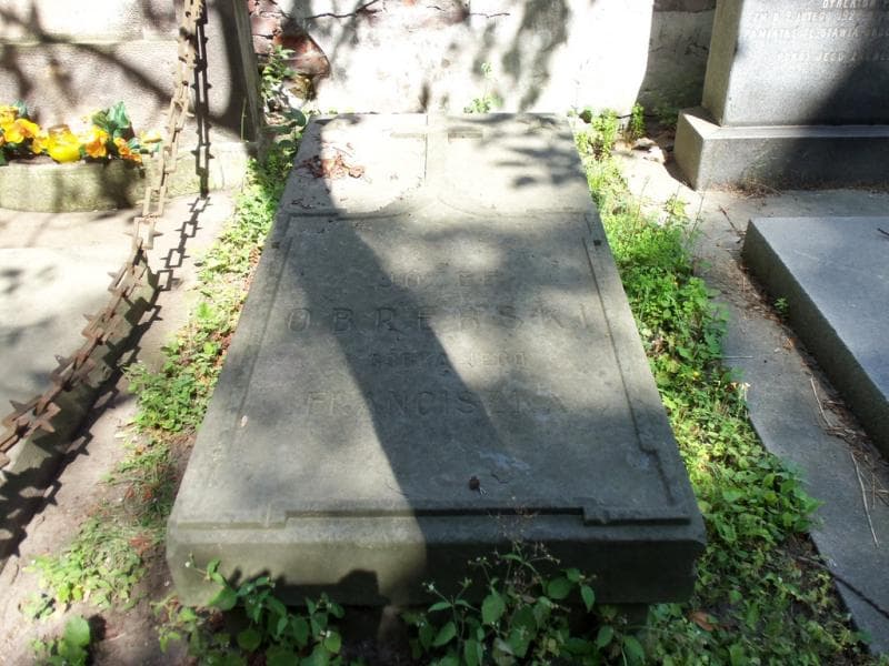 Zdjęcie grobu Franciszka Obrębska (2)