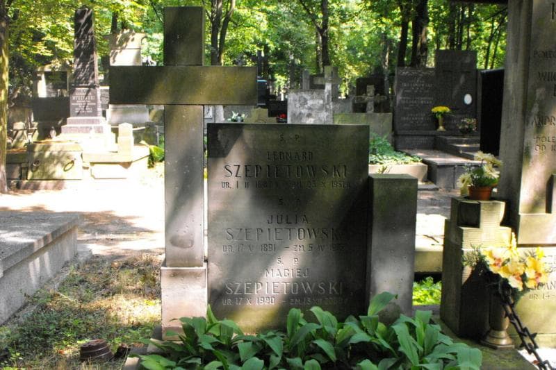 Zdjęcie grobu Julia Szepietowska (2)