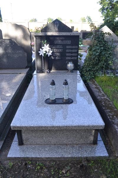 Zdjęcie grobu Irena Gwardys (1)
