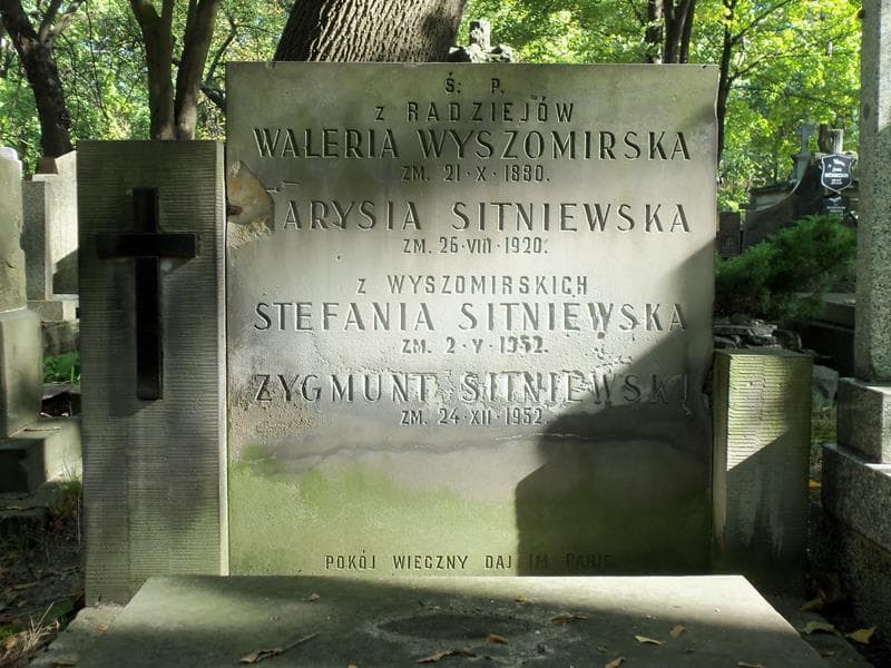Zdjęcie grobu Waleria Wyszomirska (2)