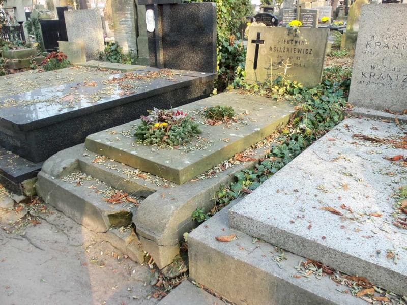 Zdjęcie grobu Hieronim Książkiewicz (1)