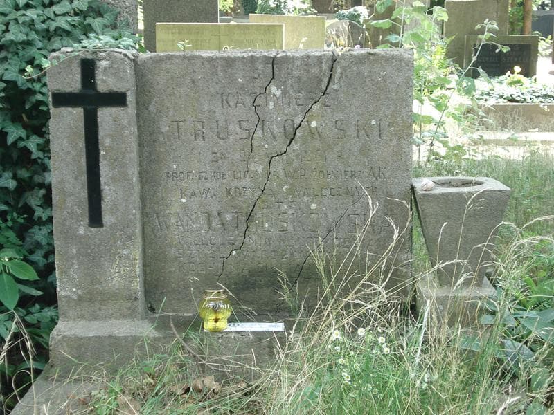 Zdjęcie grobu Kazimierz Truskowski (1)