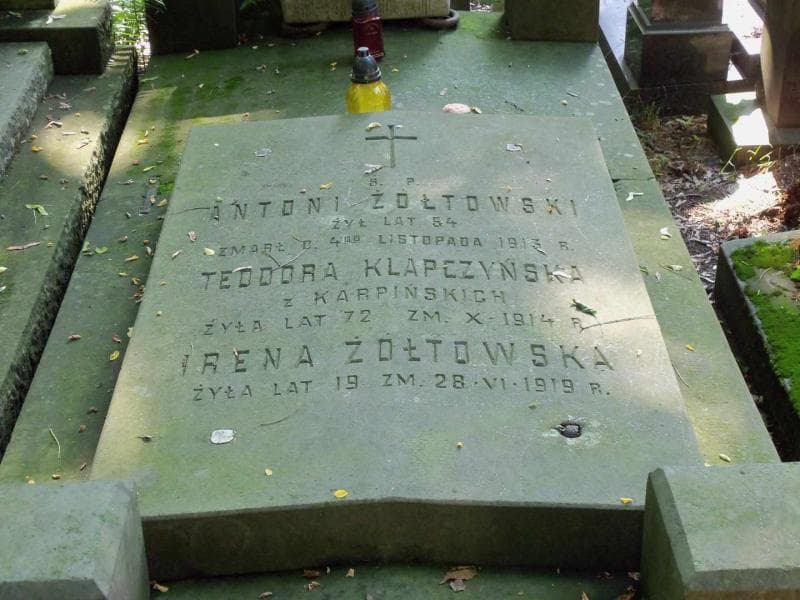 Zdjęcie grobu Irena Żółtowska (2)