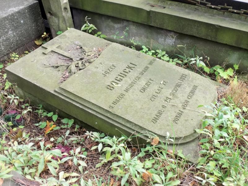 Zdjęcie grobu Józef Bogucki (2)