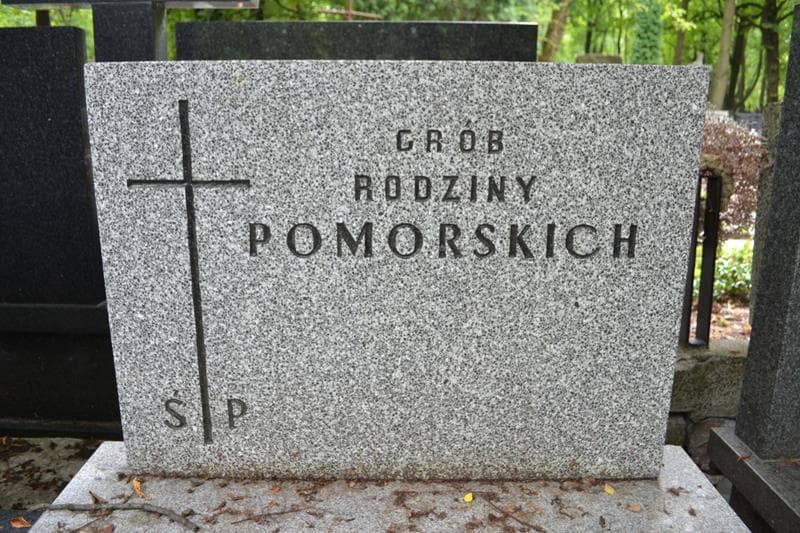 Zdjęcie grobu Pomorscy (2)