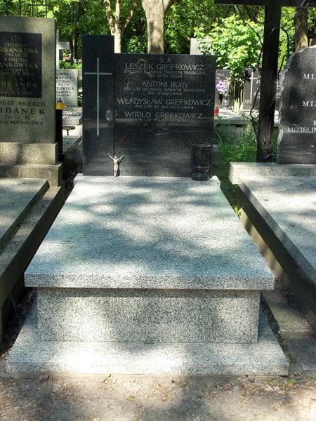 Zdjęcie grobu: Antoni Bury