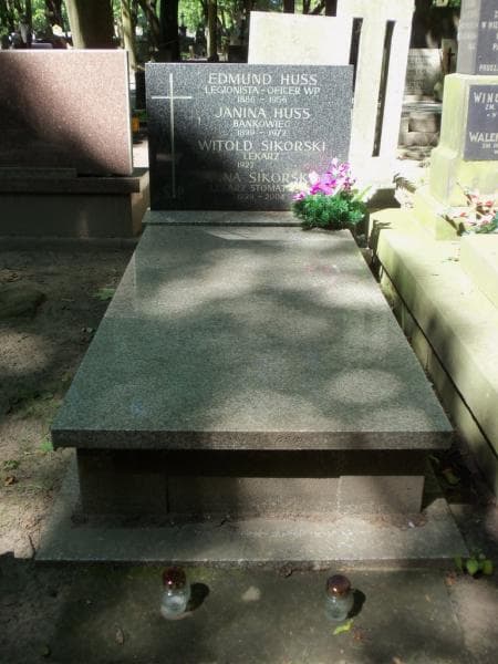 Zdjęcie grobu Janina Huss (1)