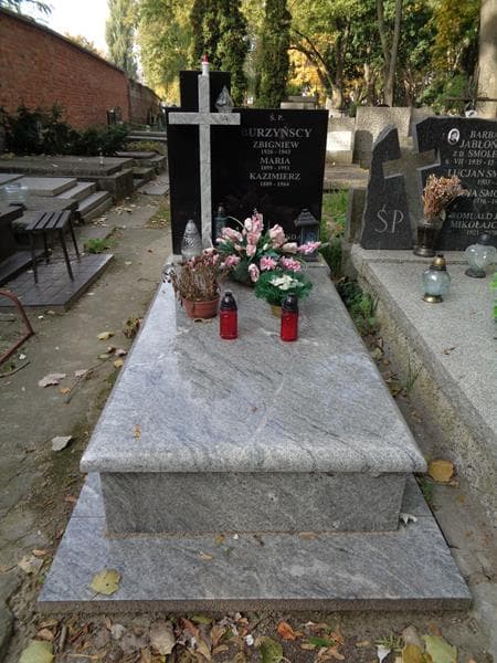 Zdjęcie grobu Zbigniew Burzyński (1)