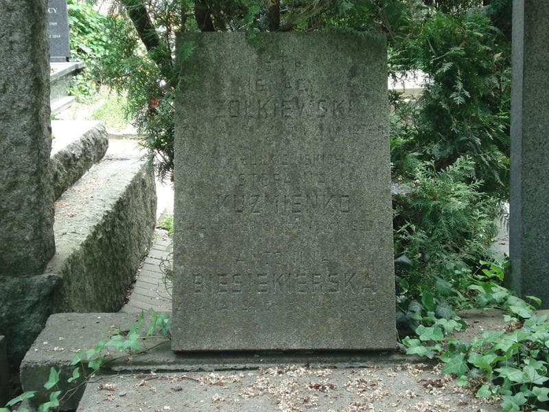Zdjęcie grobu Stefania Kużmienko (2)
