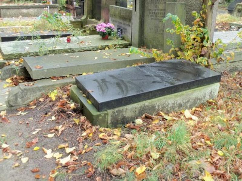 Zdjęcie grobu Artur Ogurek (1)