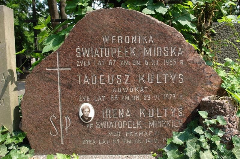 Zdjęcie grobu Irena Kultys (2)