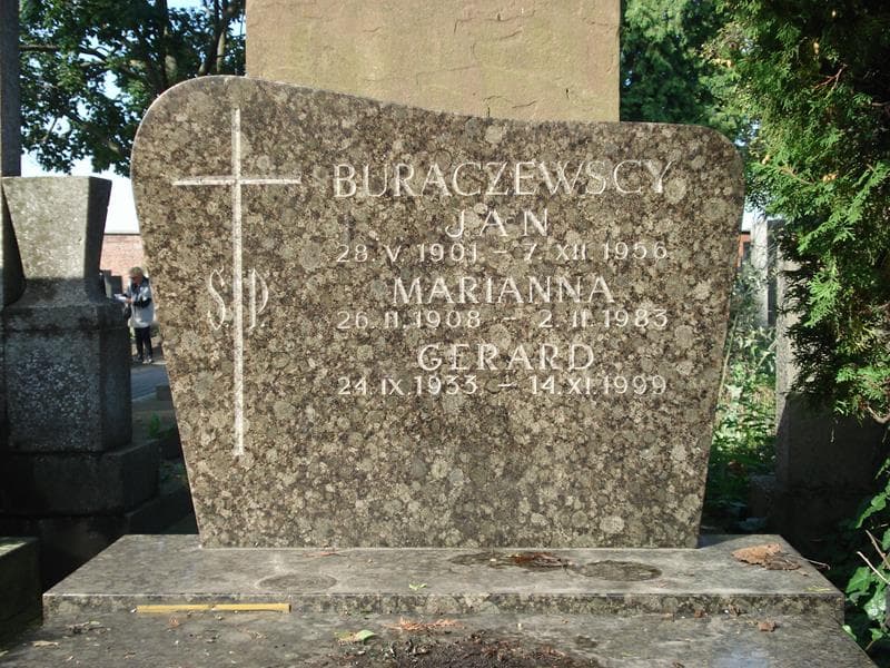Zdjęcie grobu Gerard Buraczewski (2)