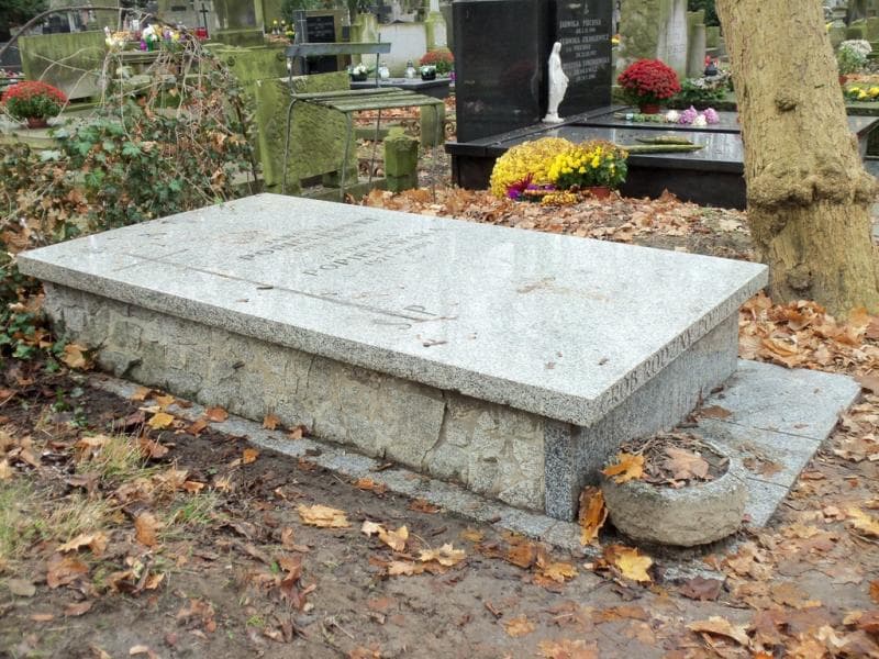 Zdjęcie grobu Janusz Popielewski (1)