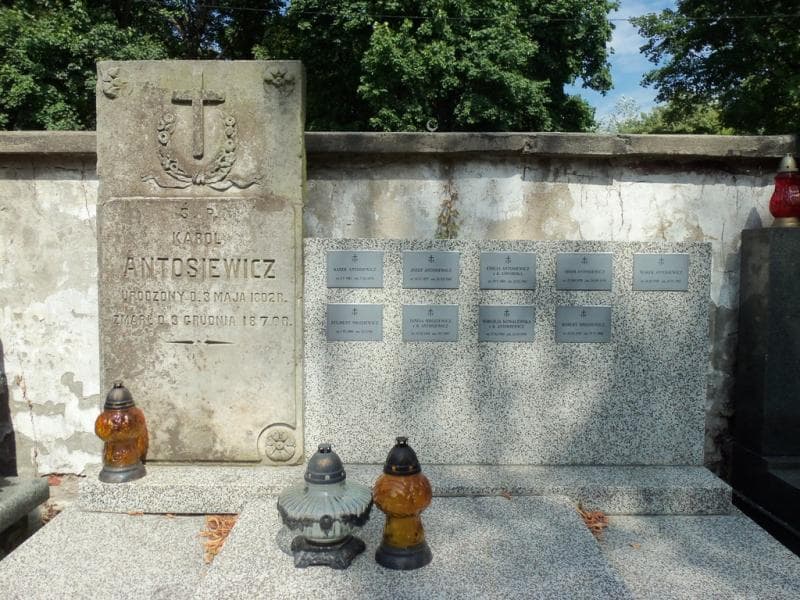 Zdjęcie grobu Adam Antosiewicz (2)