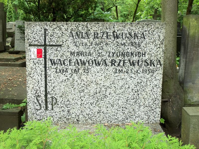 Zdjęcie grobu Ania Rzewuska (2)