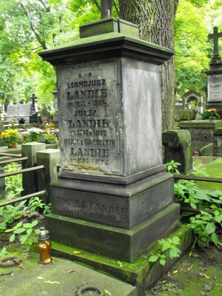 Zdjęcie grobu Leoncjusz Landie' (2)