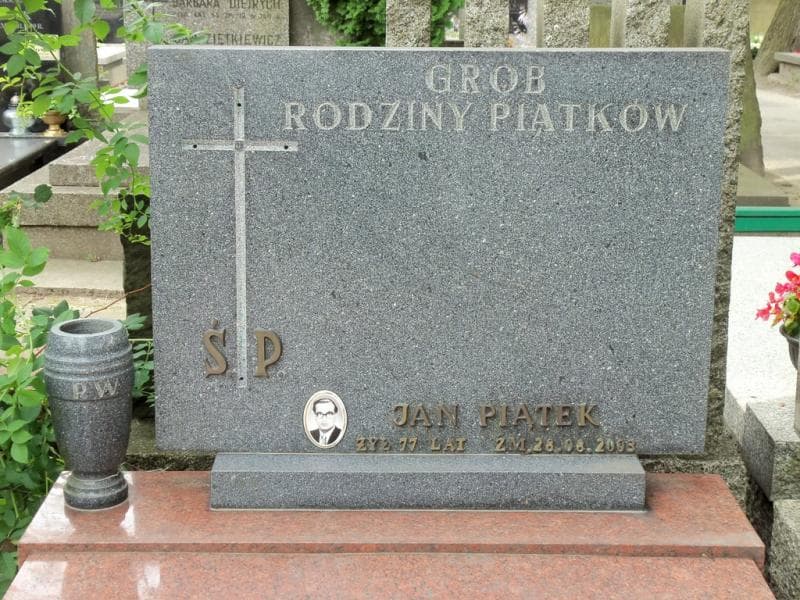 Zdjęcie grobu Jan Piątek (2)