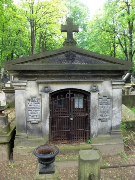 Zdjęcie grobu: Emilja Burzyńska