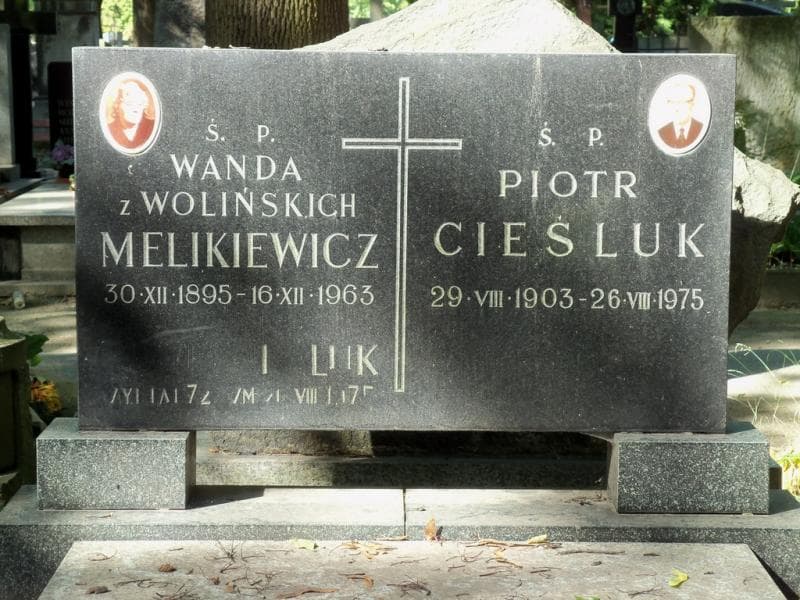 Zdjęcie grobu Piotr Cieśluk (2)