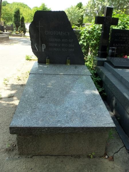 Zdjęcie grobu Stefania Chotomska (1)