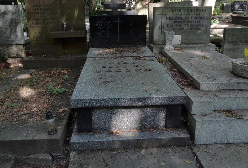 Zdjęcie grobu Halina Beczek (1)