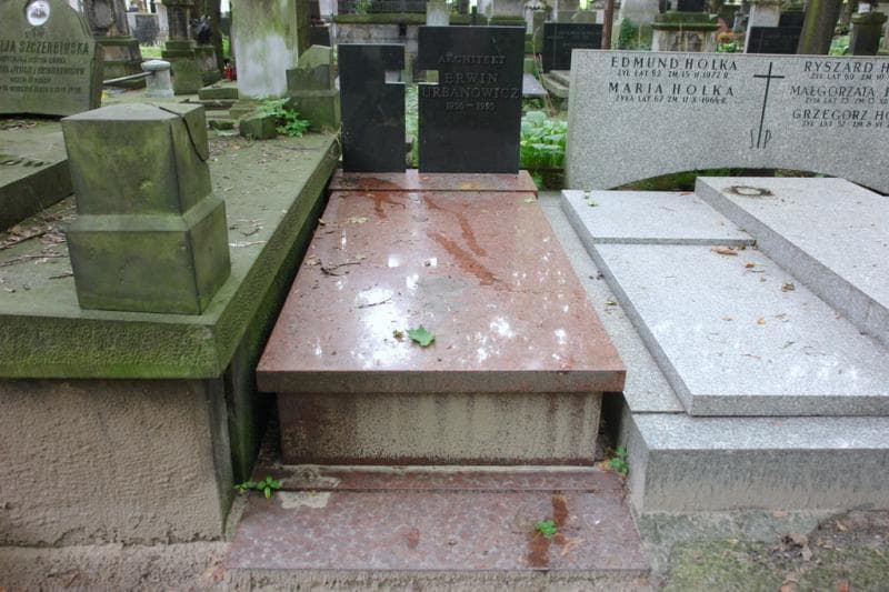 Zdjęcie grobu Erwin Urbanowicz (1)