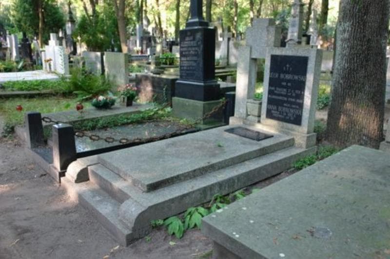 Zdjęcie grobu Lech Bobrowski (1)