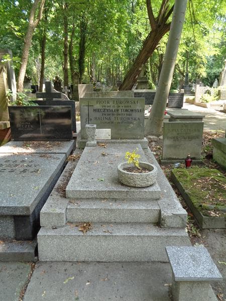 Zdjęcie grobu Piotr Turowski (1)