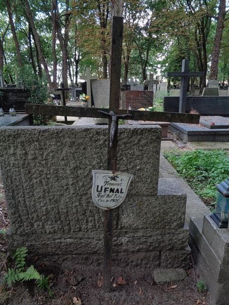 Zdjęcie grobu Janusz Ufnal (2)