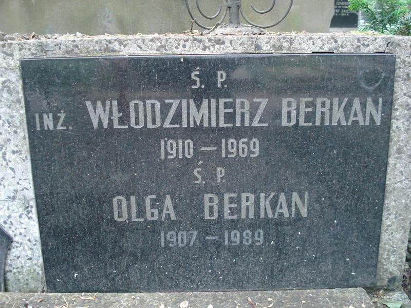 Zdjęcie grobu Olga Berkan (2)