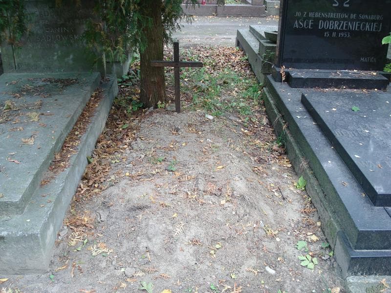 Zdjęcie grobu Anonim (1)