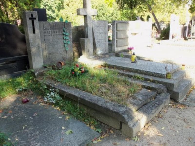 Zdjęcie grobu Emilia Nawrocka (1)