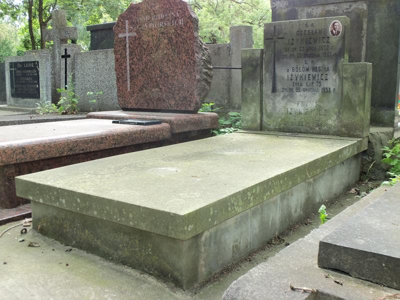 Zdjęcie grobu Regina Iżykiewicz (1)