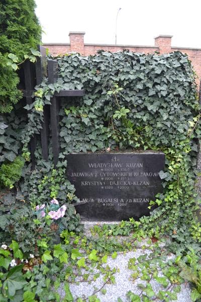 Zdjęcie grobu Władysłw Kuzan (2)