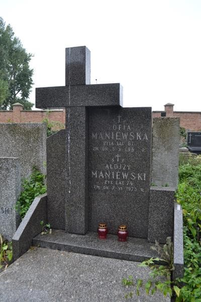 Zdjęcie grobu Mirosław Maniewski (2)
