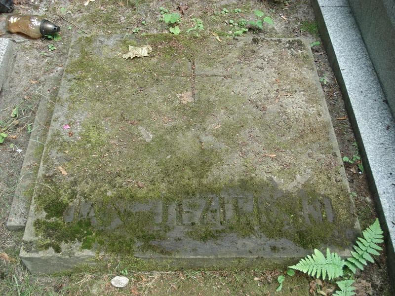 Zdjęcie grobu Jan Jezierski (1)