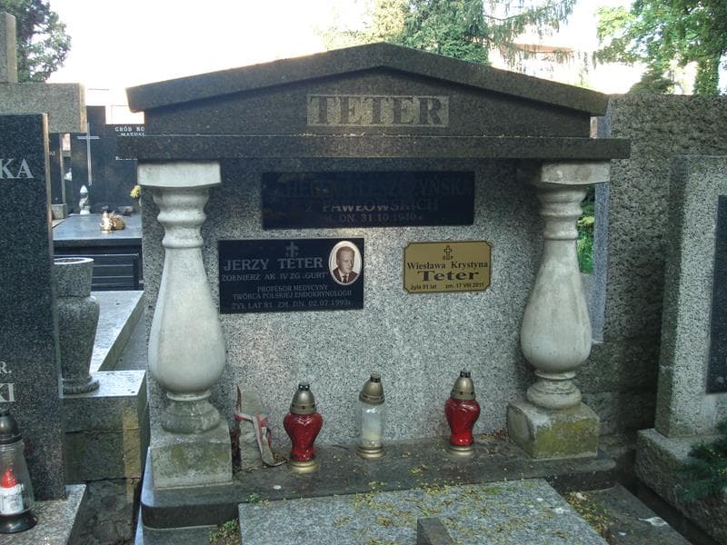 Zdjęcie grobu Helena Leszczyńska (1)