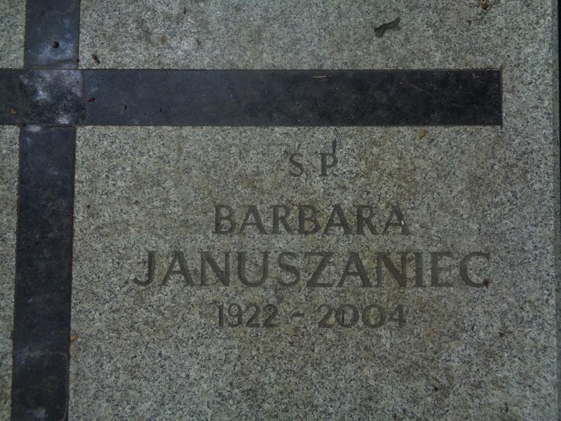 Zdjęcie grobu Barbara Januszaniec (2)