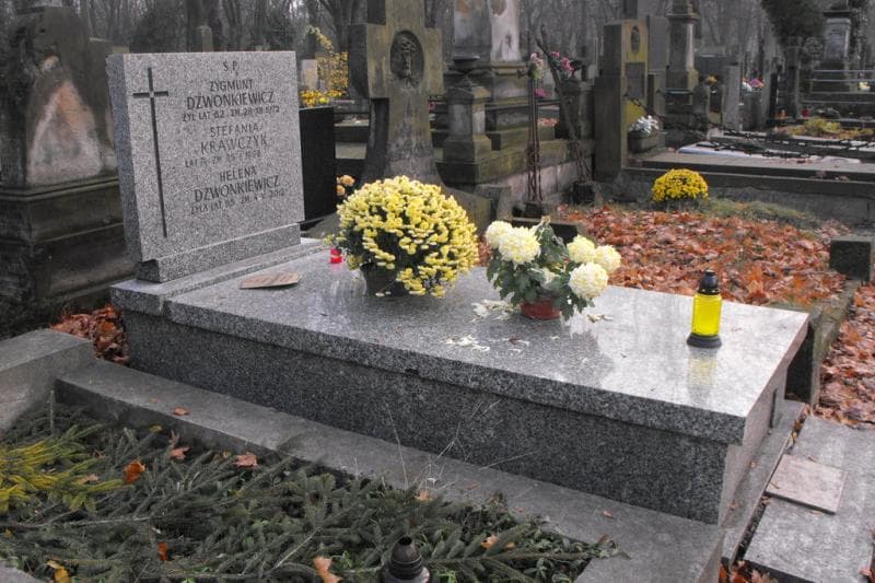 Zdjęcie grobu Helena Dzwonkiewicz (1)