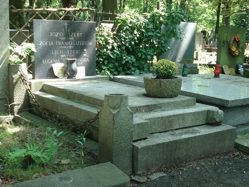 Zdjęcie grobu Lech Izert (1)