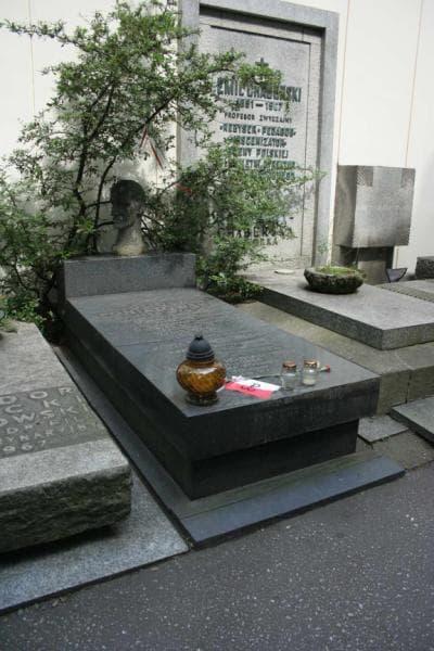 Zdjęcie grobu Barbara Poniatowska (5)