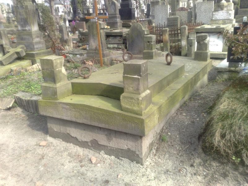 Zdjęcie grobu Mateusz Lipiński (1)