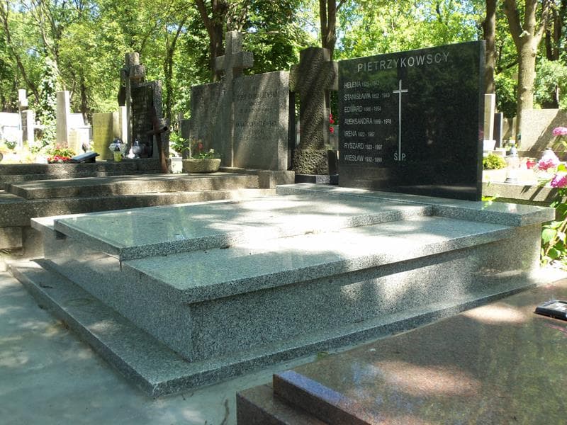 Zdjęcie grobu Edward Pietrzykowski (1)