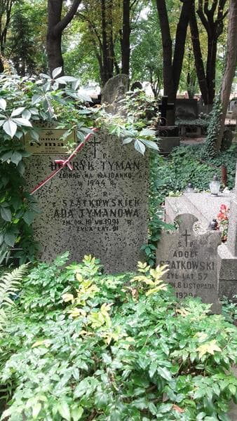 Zdjęcie grobu Ada Tymanowa (2)