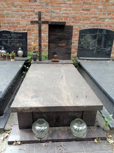 Zdjęcie grobu Stanisław Piechowski (1)