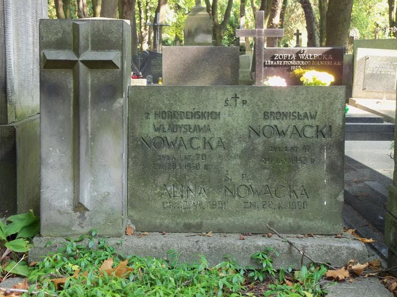 Zdjęcie grobu Władysława Nowacka (2)